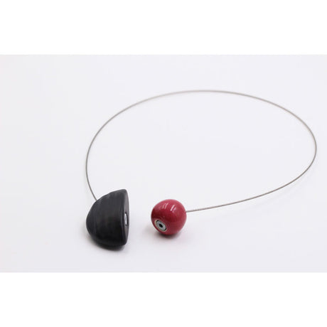 Nais Ceramic Necklace, Raspberry - Zouf.biz